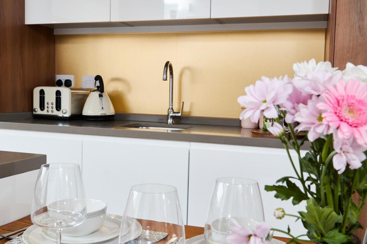 Beaut 5 Bed House W Parking Villa แมนเชสเตอร์ ภายนอก รูปภาพ