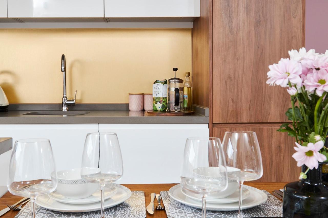 Beaut 5 Bed House W Parking Villa แมนเชสเตอร์ ภายนอก รูปภาพ